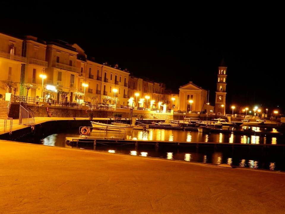 By The Sea In Scario Apartment Екстериор снимка